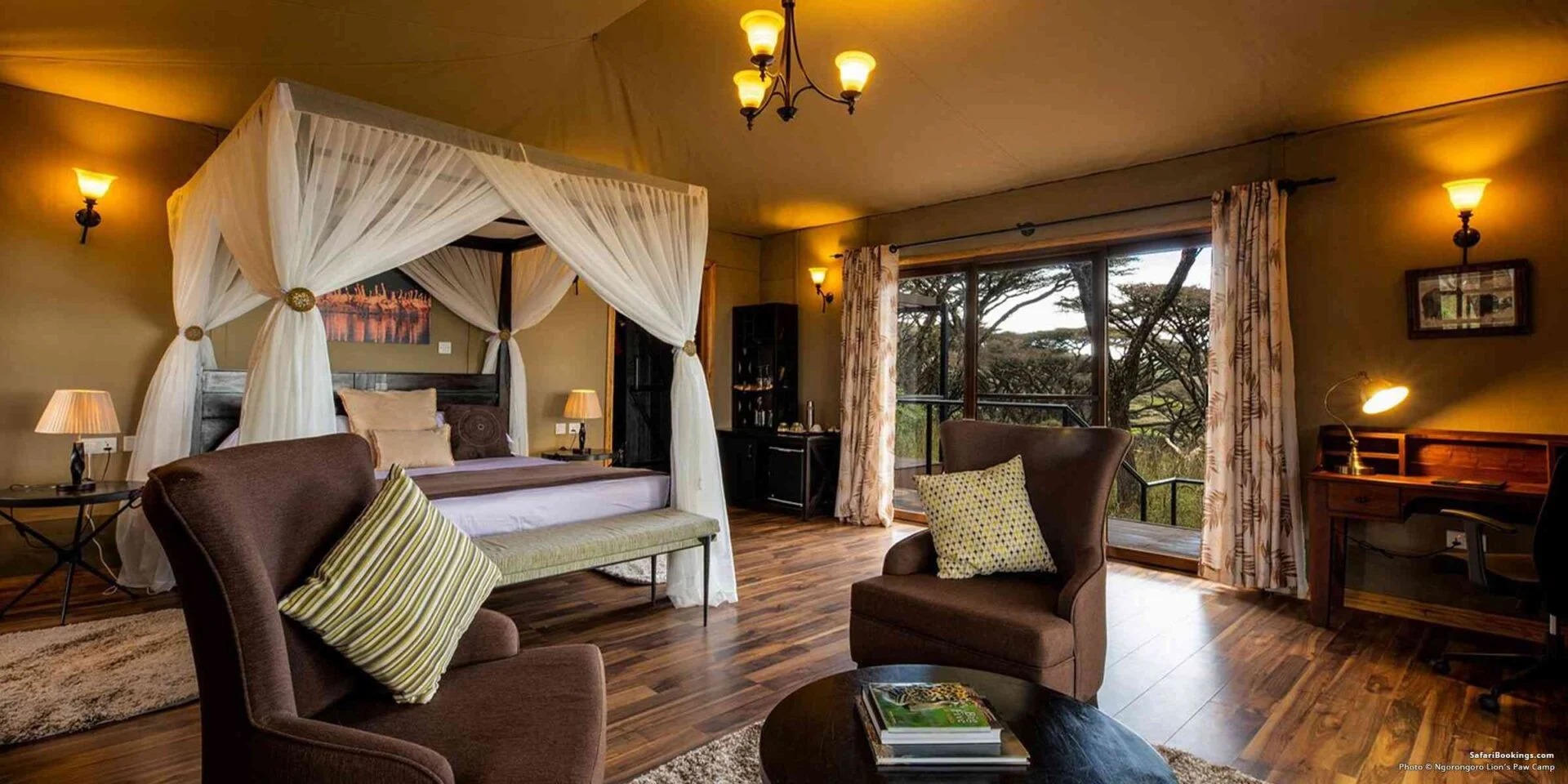 00-10_Best_Value_Luxury_Tanzania_Safari_Lodges_Camps-BW-header1200px